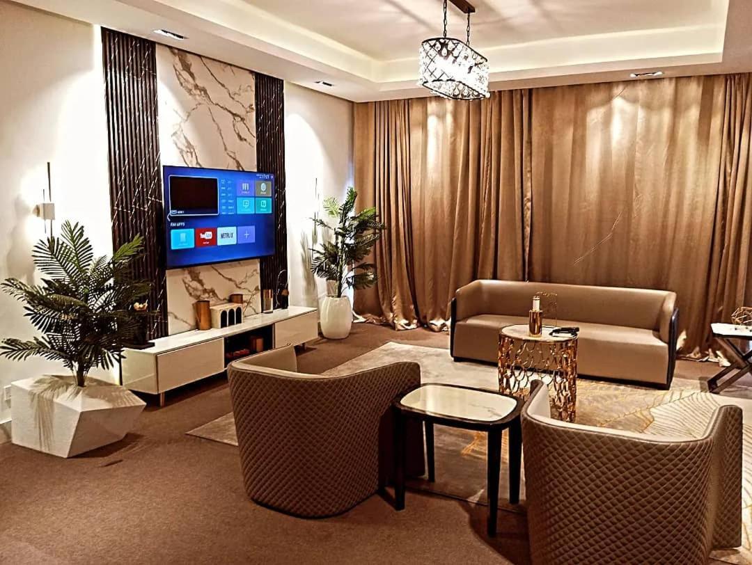 לגוס Sujimoto Residences Macdonald מראה חיצוני תמונה