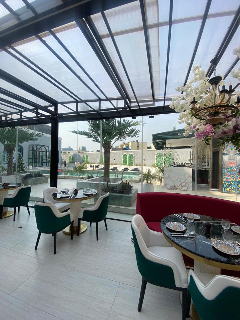לגוס Sujimoto Residences Macdonald מראה חיצוני תמונה
